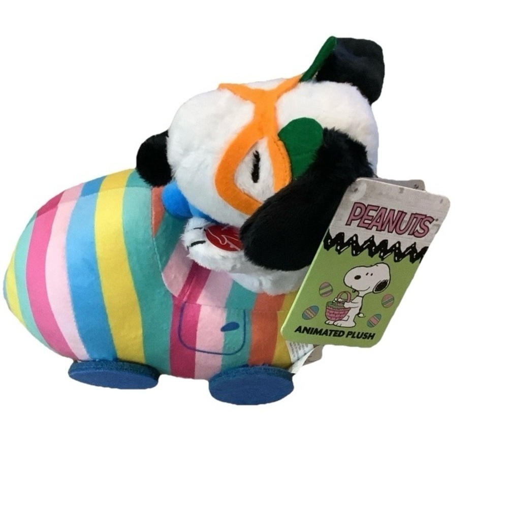 Peanuts Animated Snoopy in a Car & Plays Music Battery Operated New With Tags